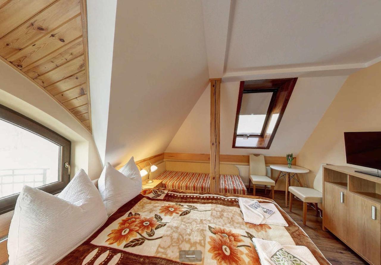 Villa Jura Pokoje Goscinne Zarki Bagian luar foto