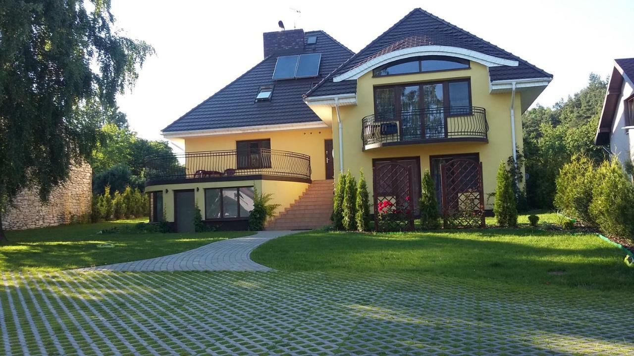 Villa Jura Pokoje Goscinne Zarki Bagian luar foto